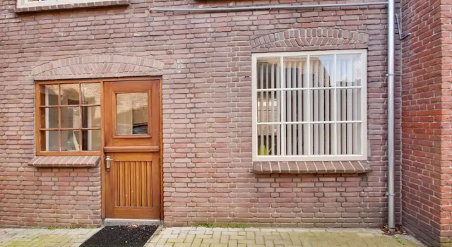 Simplistic Holiday Home in Kaatsheuvel near Efteling, Забронировать Отель Отели Катсхёвел 3 звезды, 3*