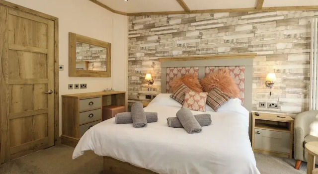 18 Woodlands Retreat, Varaa Lomakoti Mökit kohteessa Merseyside, Mökki