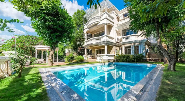 Вилла с 6 комнатами с балконом и с видом на внутренний двор Milake Holiday Villa