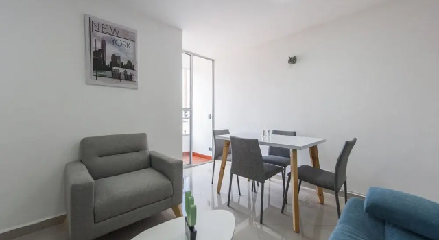 Edificio Portal del Parque by Nomad Guru, Reservar Hotel Hotéis em Sabaneta com estacionamento, Estacionamento