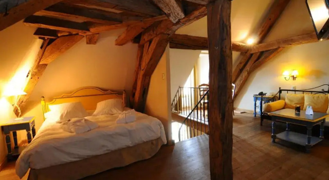 Люкс Hostellerie de la Tour dAuxois