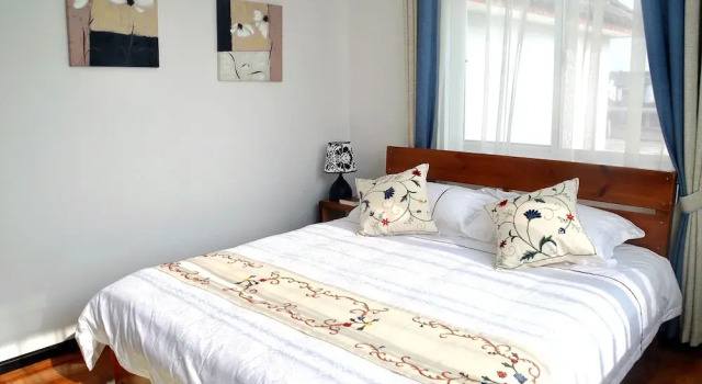 ErHai Gate No.1 Hotel, Book Hotel Dali Yunnan
