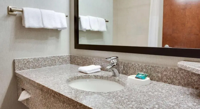 Номер Standard Drury Inn & Suites Middletown Franklin