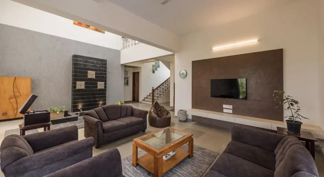 4 Bed Villa - Sleeps 8 - Private Pool - Mtn Views, Забронировать Вилла Отели штата Махараштры 3 звезды, 3*
