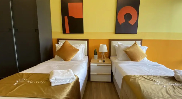 Ceylonz Seasonal Suites