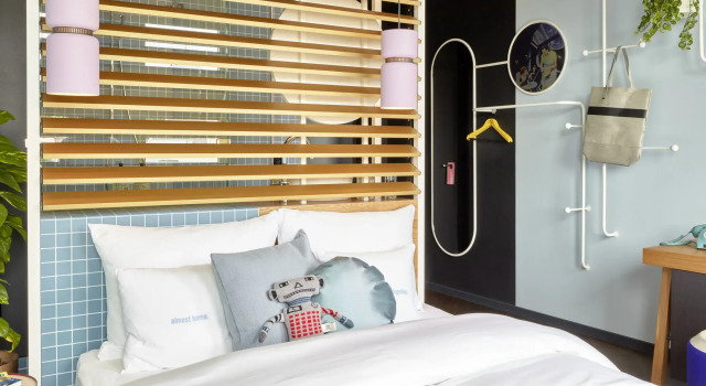 Номер Standard 25hours Hotel The Circle