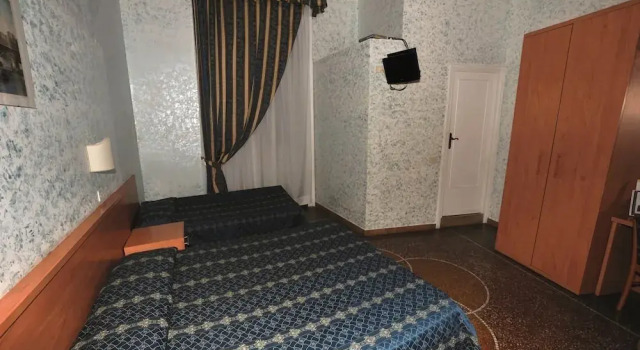 Трёхместный номер Standard Hotel Miramare