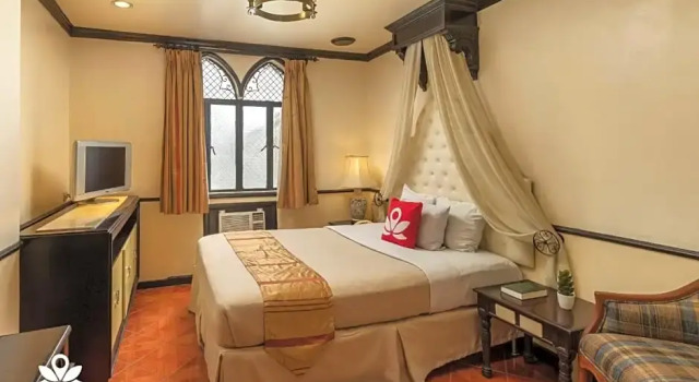 Номер Deluxe Camelot Hotel Quezon City powered by Cocotel