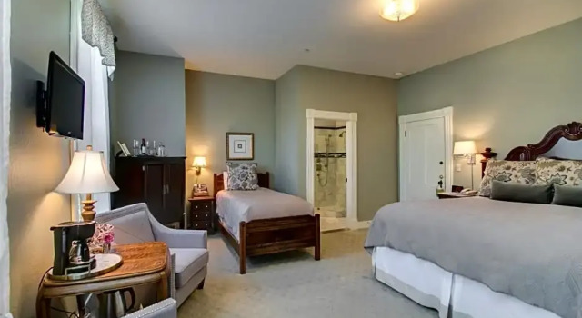 Номер Comfort Winchester Inn