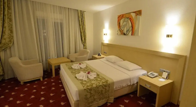 Двухместный номер Standard с балконом и с видом на море Lamos Resort Hotel & Convention Center