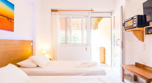 Студия Thalassa Apartments