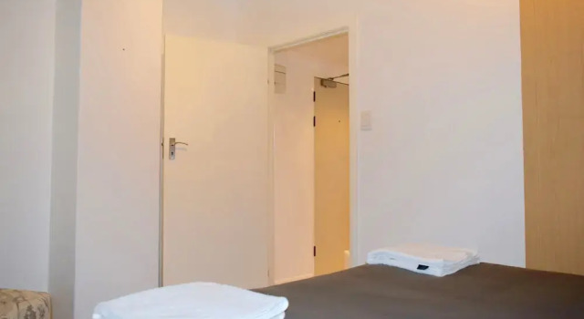 1 Bedroom Flat With Views of Table Mountain and Lions Head