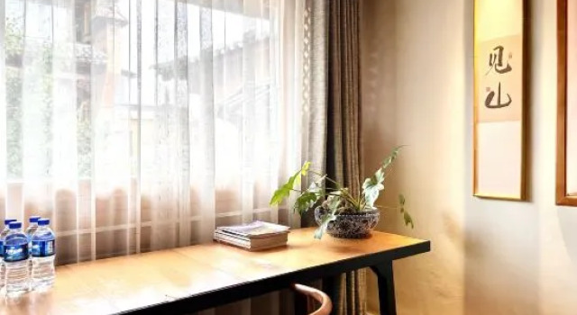 Люкс Jianchuan Yiru Geshi Homestay