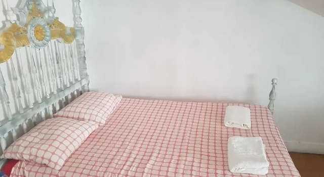 Room in Marechal Saldanha, Забронировать Отель Мизерикорди Лиссабон, рядом с Money Museum