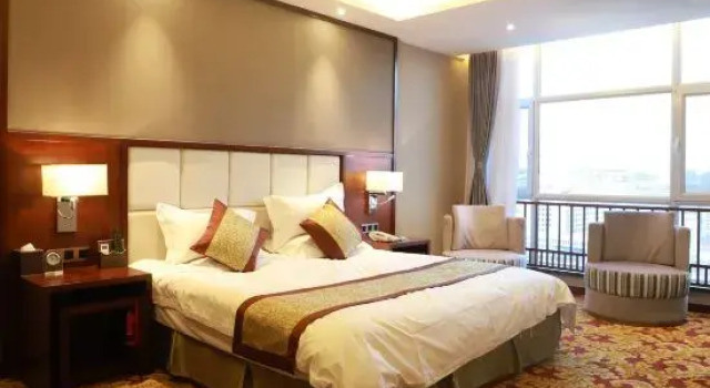 Люкс Executive Baishan China Hotel