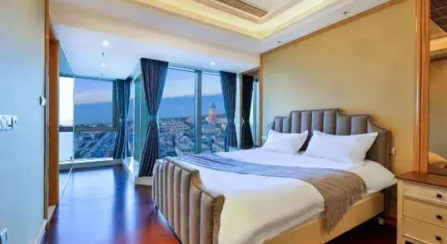 Двухместный люкс с красивым видом из окна Yuehe Seaview Art Hotel (Dalian Donggang Venice Water City)