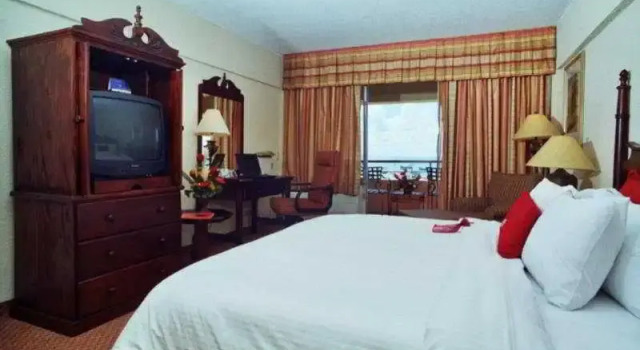 Capital Plaza Hotel