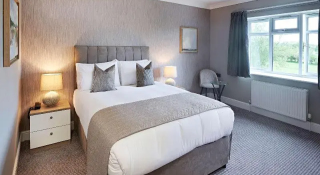 Номер Executive The Riverside
