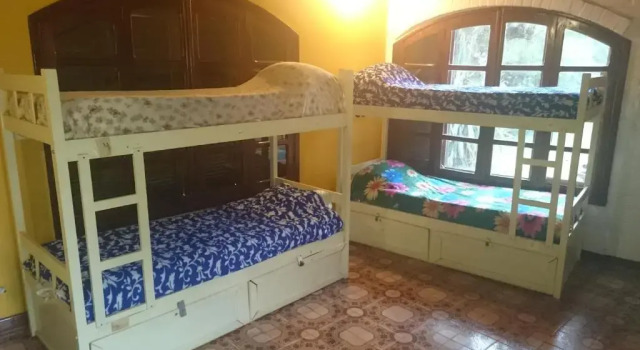 Кровать в общем номере Hostel Iguazu Falls
