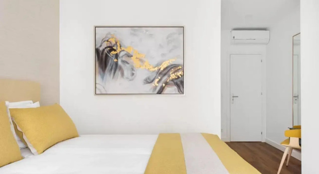 ALTIDO Bright & Beautiful 4BR Apt 5 mins to Rato subway, Забронировать Отель Отели Лиссабона 4 звезды, рядом с Станция метро Авенида, 4*