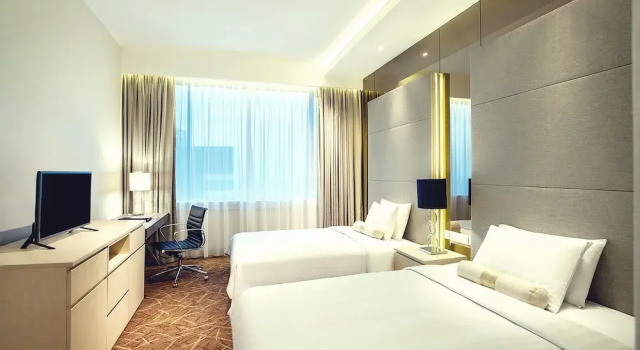 Номер Executive Menara Peninsula Hotel