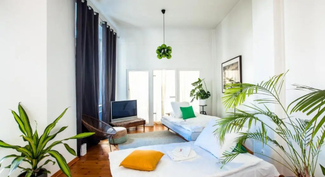Family-Friendly Waterfront Loft, 3 Bedrooms, 130 M2, Rezerwuj Hotel Hotele w Berlin z parkingiem, w pobliżu Rounded Heads Mural, Parking
