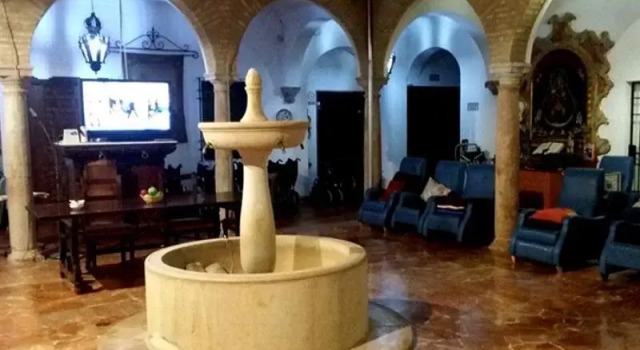 Casa del Conde de Pinofiel, Забронировать Отель Отели Антекера с завтраком, рядом с Музей при монастыре босых кармелиток, Завтраки