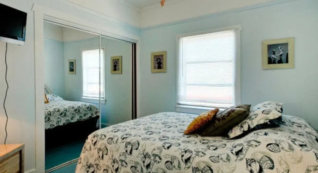 Katie's Beach Bungalow, Забронировать Отель Отели Брейдентон с бассейном, рядом с Пляж Coquina, Бассейн