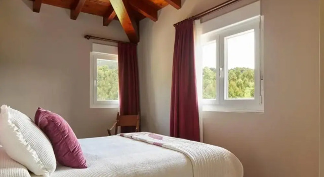 Hotel Txoriene — Arrieta, Rezerwuj Hotel Hotele w Baskonia z parkingiem, Parking