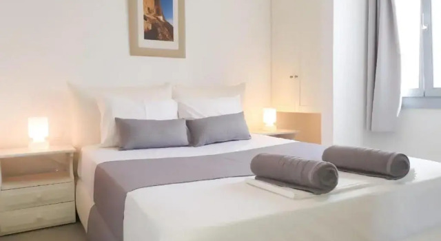 Thomas Apartments in Katapola