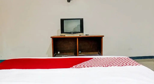 Super OYO 90483 Homestay Permata, Book Hotel Hotels in Sumatra with Breakfast, Breakfasts