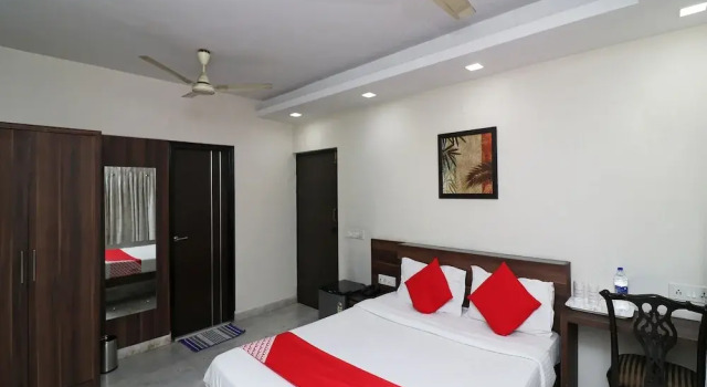 Oyo 36083 The Guest House, Prenota Affittacamere Calcutta 