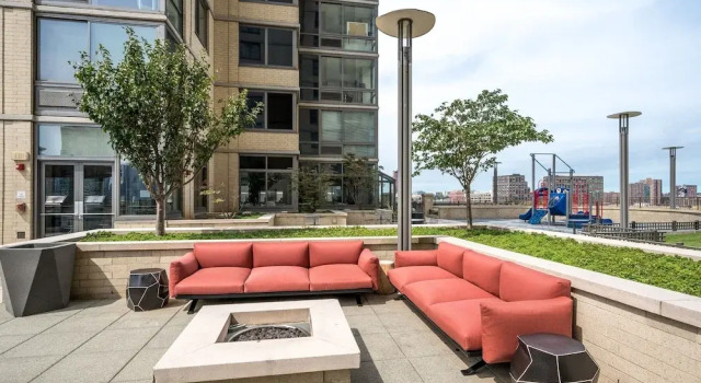Global Luxury Suites at Metropolitan