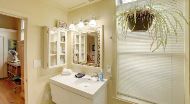 Апартаменты Walk to Water St & River: Quaint Saugatuck Apt