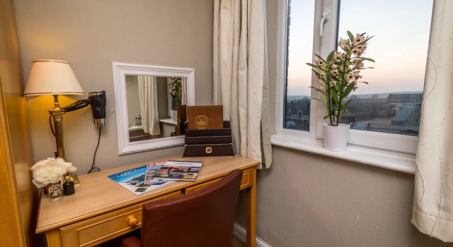 Номер Premium Washington Central Hotel and Sleepwell Inn
