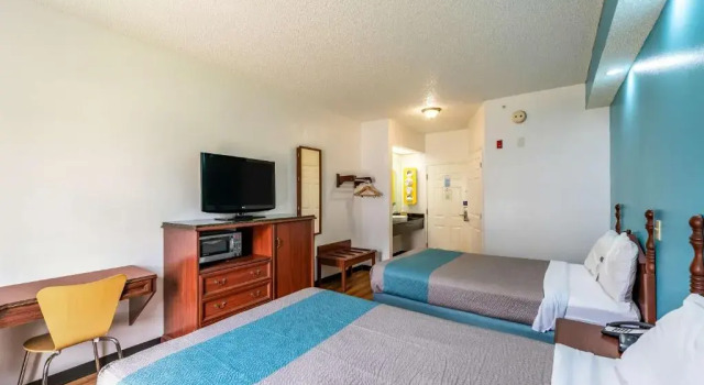 Четырёхместный номер Deluxe Motel 6-Shreveport, LA