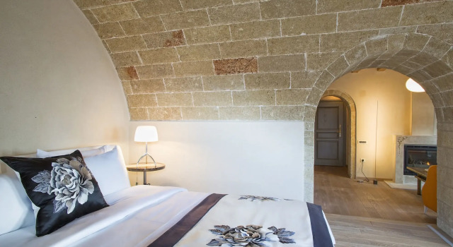 Moni Emvasis Luxury Suites, Забронировать Отель Монемвасия Cape Malea