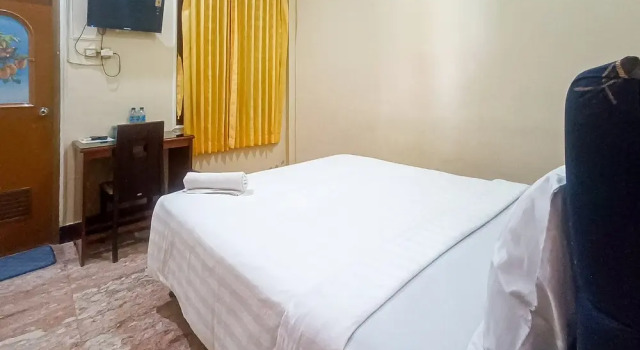 Номер Standard RedDoorz at Senaz Guesthouse Mataram