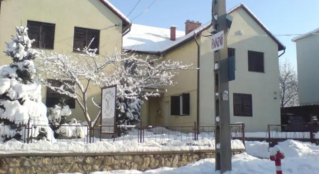 Szamárkút Panzió, Prenota Hotel Pécs 