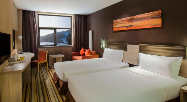 Двухместный номер Standard Holiday Inn Express Changbaishan by IHG