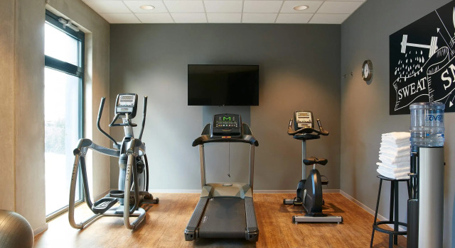 MOXY Frankfurt Eschborn