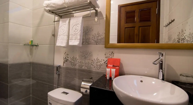 Семейный номер Standard Silk Hotel near Tan Son Nhat Airport