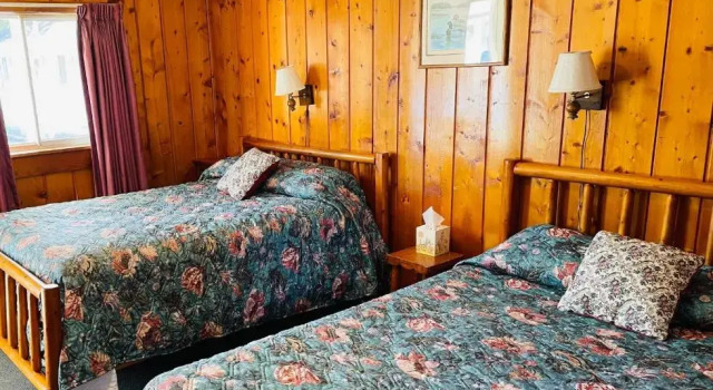 Standard Zimmer Cedars Motel