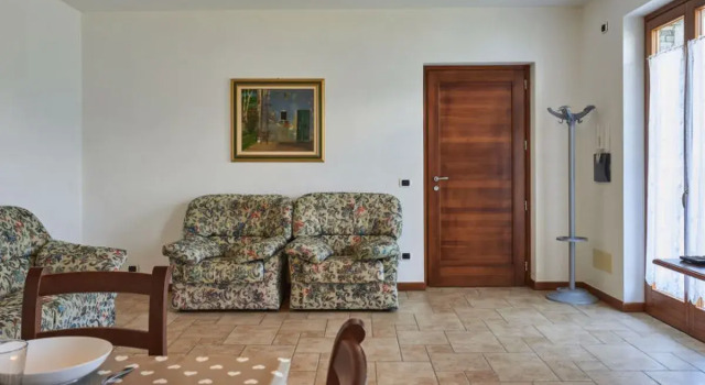 Apartment Roberta Gravedona, Prenota Appartamento Hotel a Como con parcheggio, Parcheggio