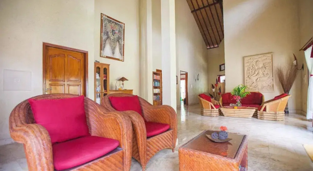 Teluk Indah Beach & Pool Villa