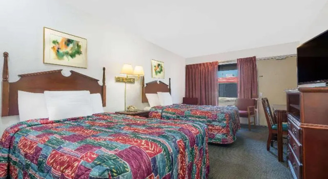 Люкс Days Inn by Wyndham Mt. Sterling