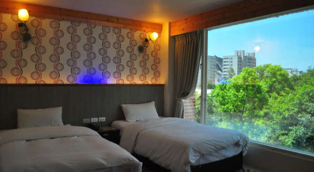 Fly House 飛航家民宿, Забронировать Отель Отели Хуалянь 3 звезды, 3*