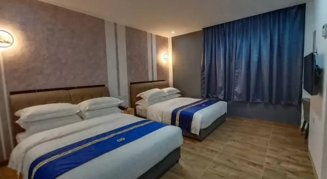 Четырёхместный номер Deluxe GOOD 9 HOTEL - Cahaya Kota Puteri