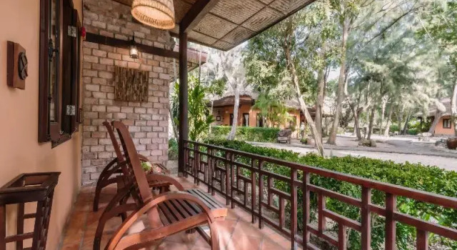Двухместный номер Deluxe с балконом и с видом на сад Ho Tram Beach Boutique Resort & Spa