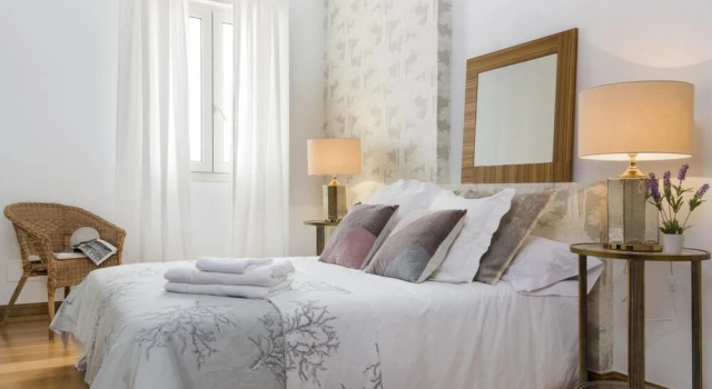 Great 3 Bd Apartm in the Best Location in Malaga. Muelle Heredia, Забронировать Отель Малага - центр Малага, рядом с Музей Кармен Тиссен